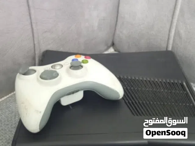 يا اخوان لعبه بلاي ستيشن اكس بوكس معها ايد وحده مطلوب فيها 60 ليره اللي بده يرن عالرقم يرن وما عليك