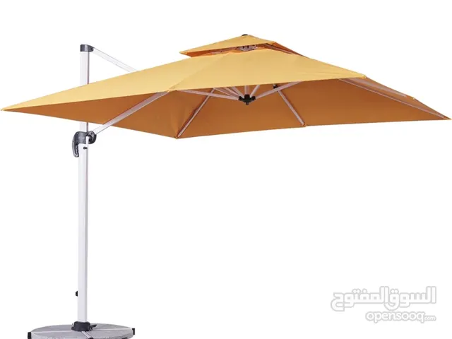 للبيع مظلة خارجية جديدة درجة اولى قماش اسباني