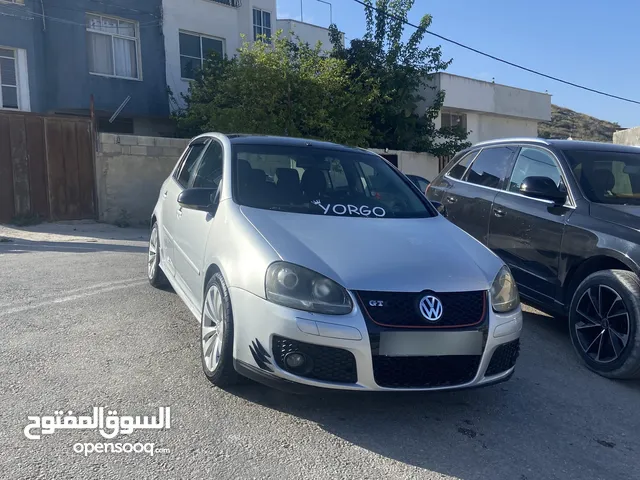 جولف بحاله ممتازه دفعه صغيره وشكات