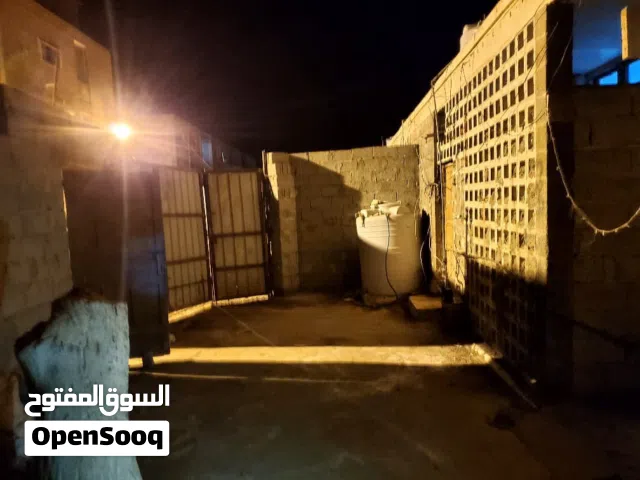 بيت انجليزي للبيع في عدن البريقه صلاح الدين