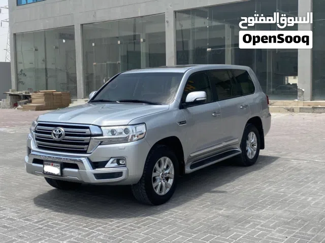 Toyota Land Cruiser GX-R 2020 (Silver)