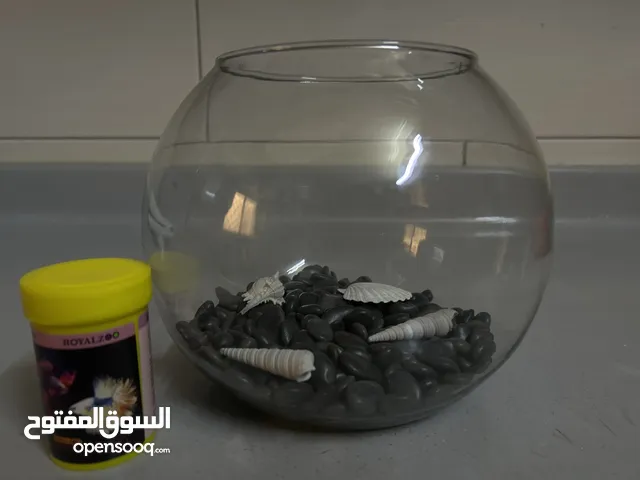 للبيع حوض سمك دائري مستعمل بحالة ممتازة