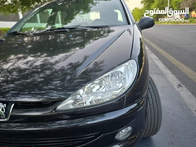 بيجو 206 بحالة ممتازة للبيع