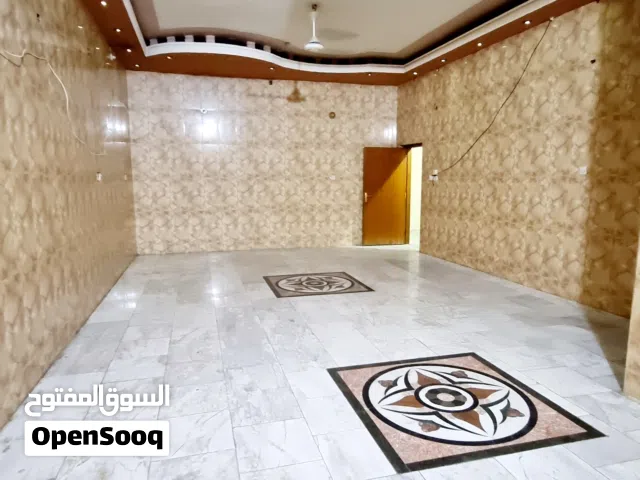 200 m2 5 Bedrooms Townhouse for Rent in Basra Al Jameea
