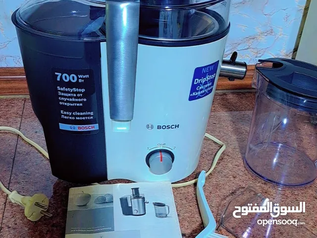 محضرة طعام مولينكس الفرنسية و عصارة جزر بوش الالمانية