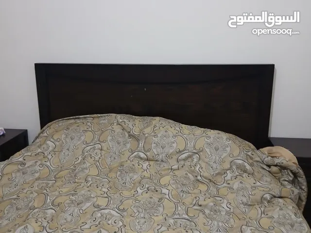 تخت كينج بيد مع فرشة 180*200 سم