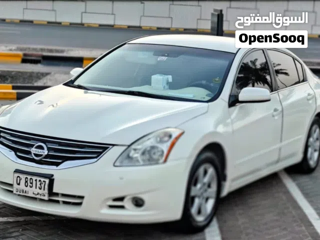 Nissan Altima 2012