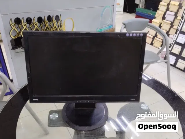 شاشة كمبيوتر وهارد شبه جديد