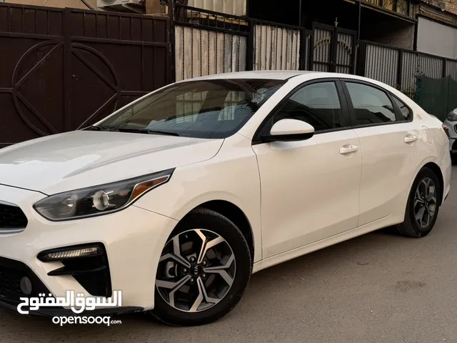 السلام عليكم  كيه فورتي 2021  سعه المحرك 2000 دوش  كير سيفيتي