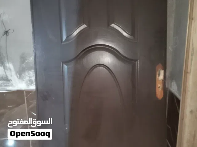 بواب الألمنيوم او خشب او حديد اقرا الوصف