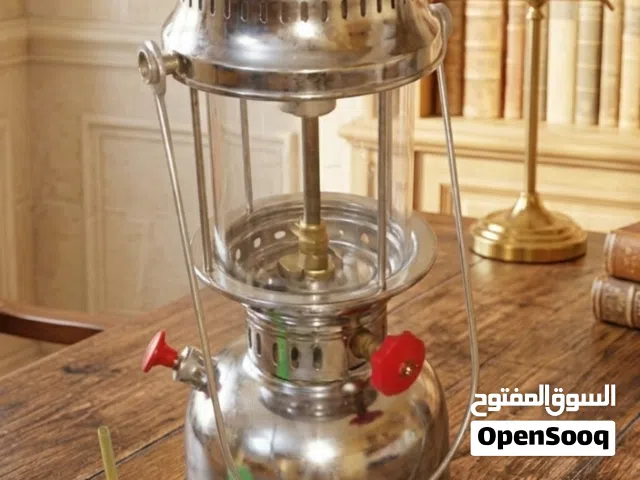 فانوس لوكس يعمل على الكاز مخزن وغير مستعمل مع كامل ادواته