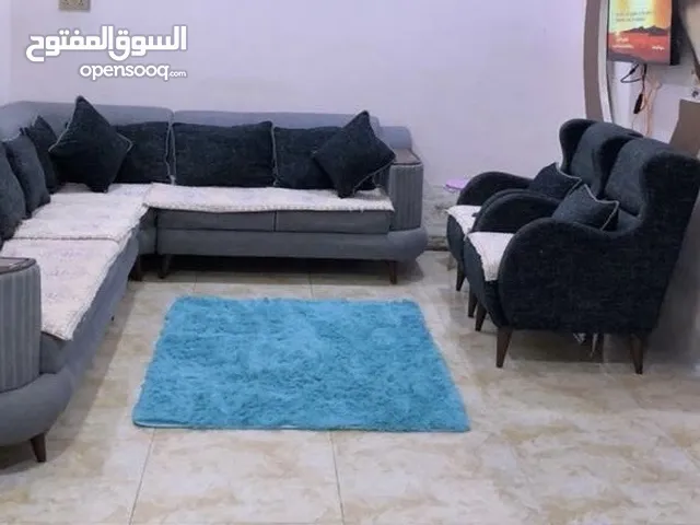 اثاث ركن للبيع في البصرة.