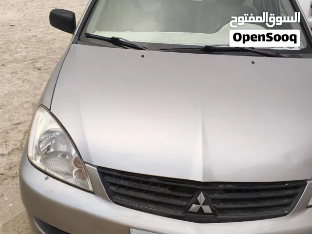 2010 ميتسوبيشي لانسر ES