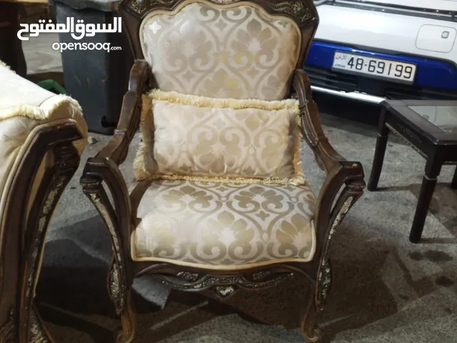 طقم كنب مرصع نحاس