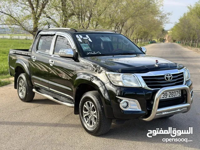 Toyota Hilux 2014 in Madaba
