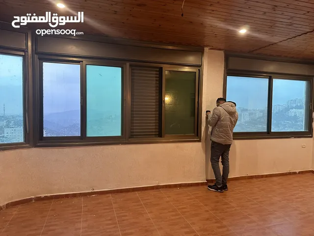 200m2 5 Bedrooms Apartments for Sale in Ramallah and Al-Bireh Beitunia