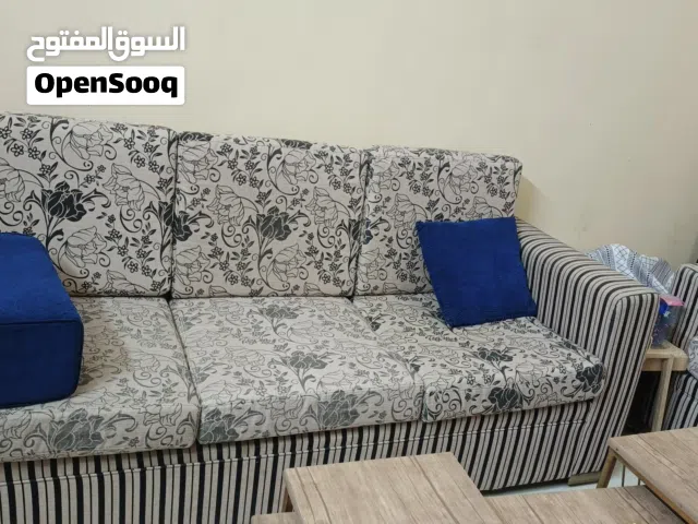 كنب للبيع بسعر مغري