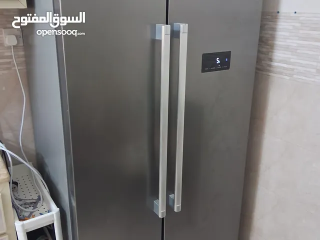 ثلاجة وانسا بابين استعمال 1 سنة فقط نظيفة جدا