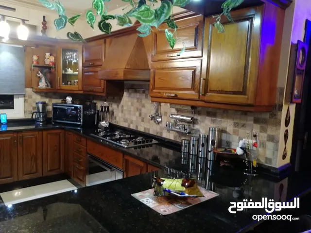231 m2 3 Bedrooms Apartments for Sale in Amman Al-Fuhais