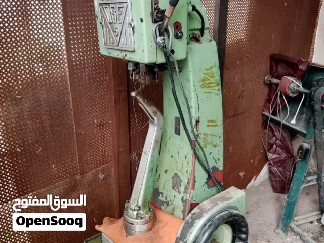 أربع مكائن لتصليح الأحذية للبيع بسعر مغري