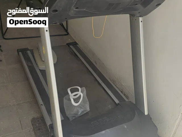 جهازين للمشي مستعمل يحتاج الي صيانة