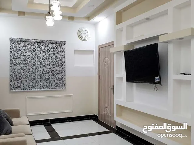 للايجار شقة جميلةغرفة نوم+صالة+بلكونة Fully Furnished With Balcony 1BHK Apartment in Alkhuwair