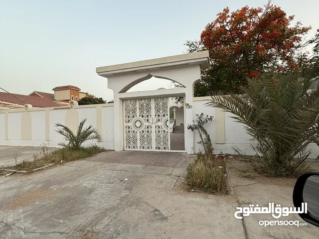 5000 m2 4 Bedrooms Townhouse for Rent in Ras Al Khaimah Al-Dhait