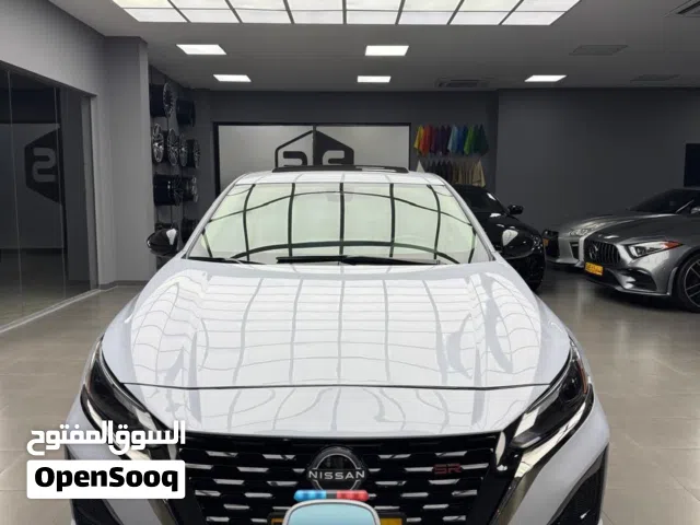 2023 نيسان التيما SR