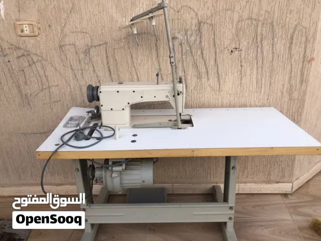 ماكينة خياطه اصليه وبحاله ممتازه