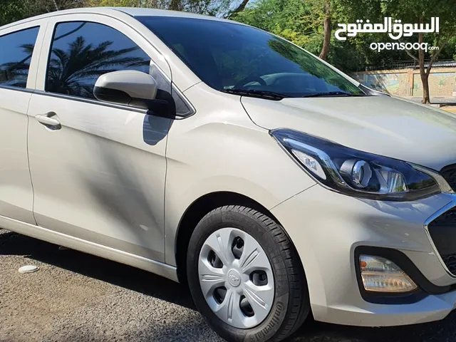 شيفروليه سبارك 2020 للبيع في الرياض اللون بيج لوحة رقم د ق ه 1724