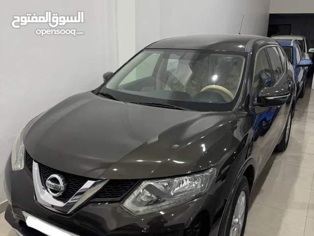NISSAN XTRAIL 2015 - EXCELLENT CONDITION - LOW MILAGE - URGENT SALE!