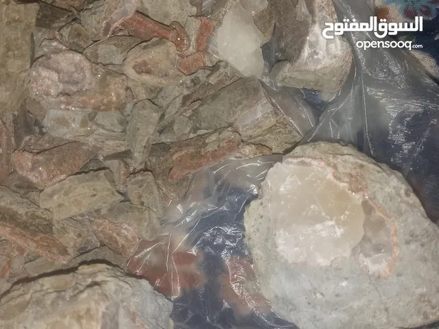 أحجار كريمه نادره