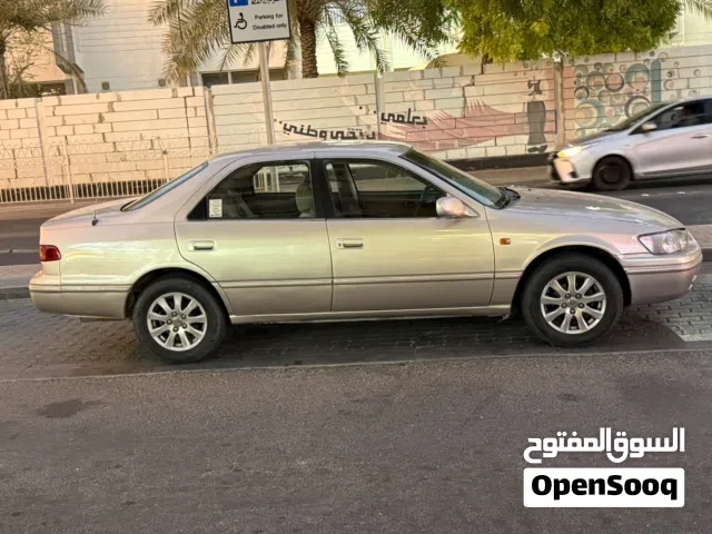 كامري مديل 2002