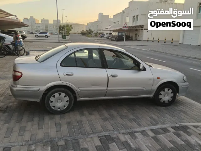 2001 Nissan Sunny Standard