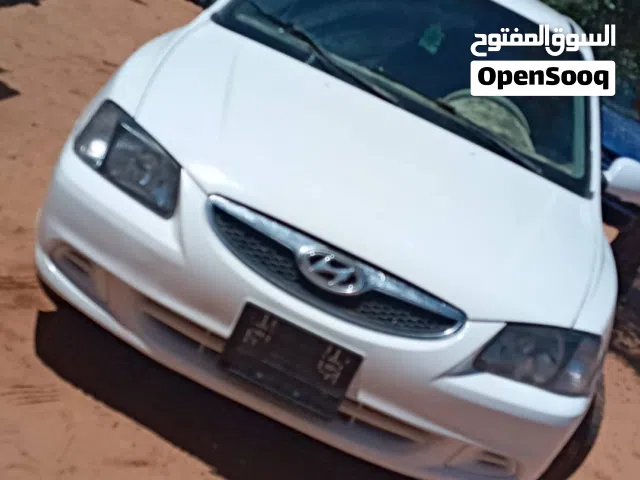 2010 هيونداي فيرنا EX