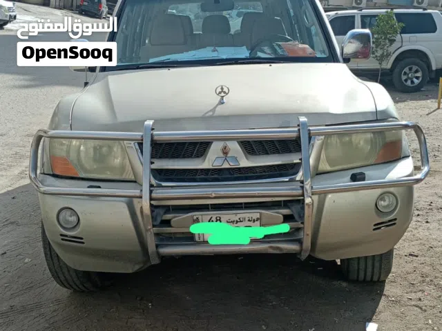 2004 ميتسوبيشي باجيرو GLS