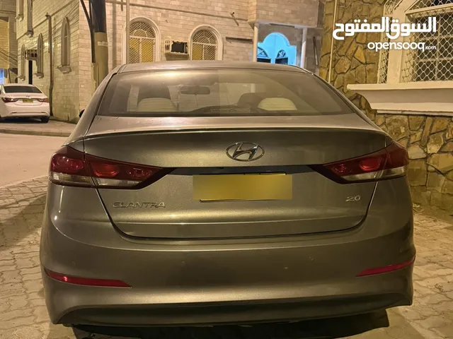 HYUNDAI ELANTRA 2.0 GCC SPEC
