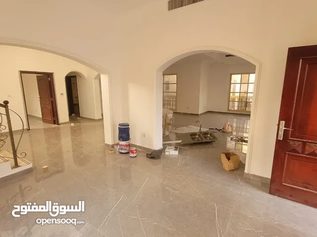 2895 m2 5 Bedrooms Villa for Rent in Abu Dhabi Khalifa City