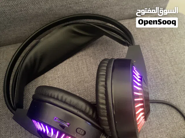 سماعات رأس للبيع تشتغل على سوني فايف سوني فور PC أتوقع Xbox السعر100 الموقع الفلاح