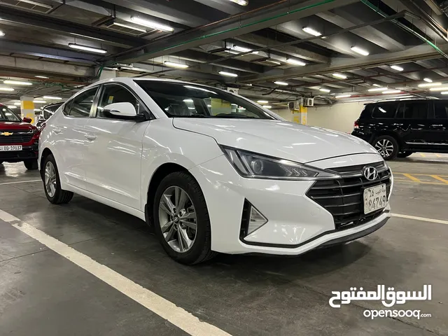 Used Hyundai Elantra in Hawally