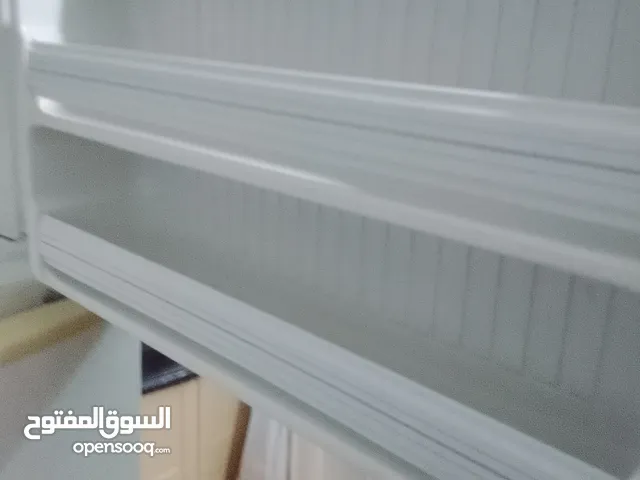 ثلاجة نشونال aas 18 قدم شغالة ما بتشكي من اي اشي