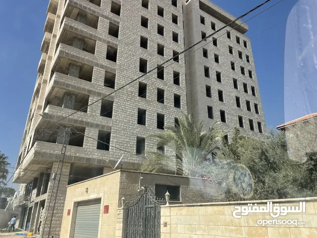 مكتب عيادة اسنان