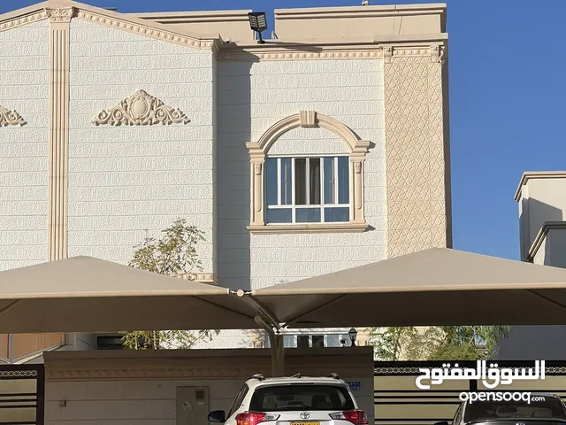 300 m2 5 Bedrooms Villa for Sale in Muscat Al Khoud