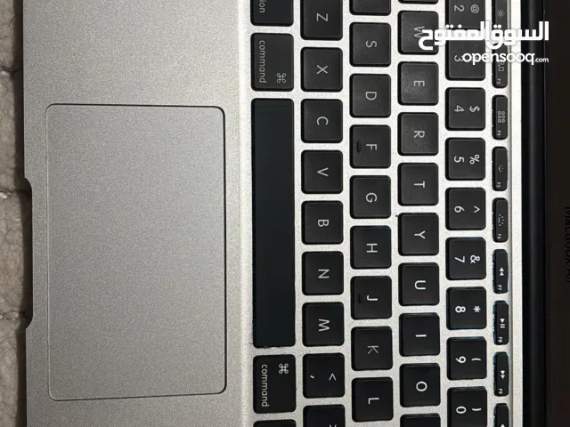 MacBook Air 11-inch – Model A1465 (Mid 2012)