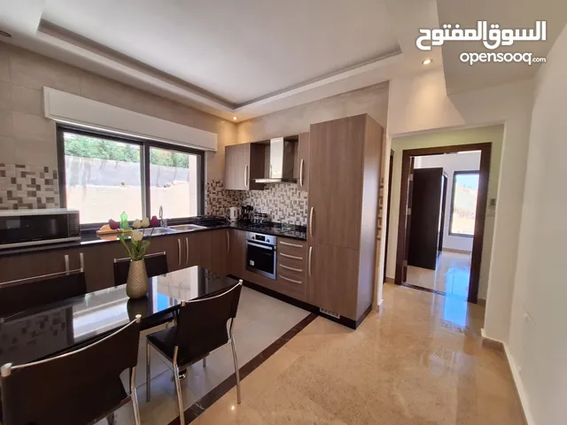 شقة مميزة جدا و سعر مميز شقة غرفتين نوم و يوجد عروض اخرى