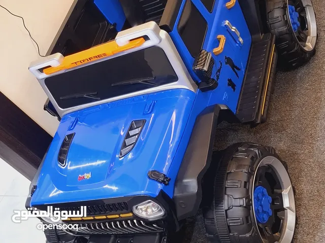 سيارة jeep شحن اطفال مع ريموت تحكم