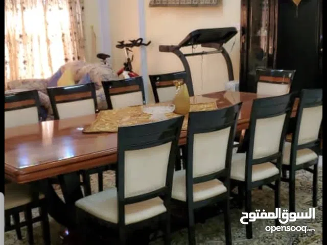 للبيع طاولة طعام ايطالي