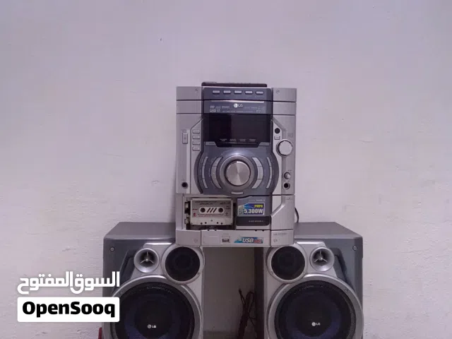 منضومة LG تصنيع الصلي مش اتشاينا بي رموتها تاخد اتلاته دسكات تعرض DVD player bm3 AUX USB قوة اسبيكرة