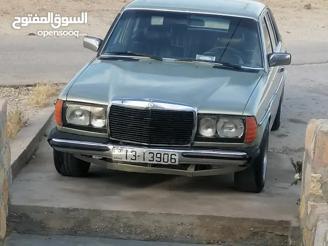 مارسيدس لف موديل 1983