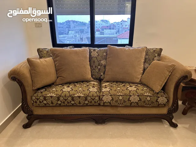 طقم صالون خشب زان صناعه محليه بحالة ممتازه